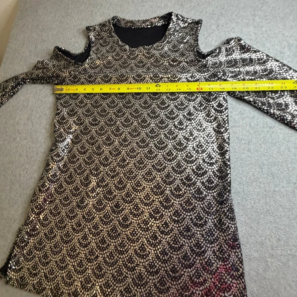 Michael Kors Silver Metallic Sequin Cold Shoulder Tunic Top Women's